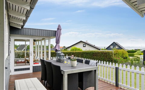Diddi - 170M from the Sea: Wood, Home, Porch, Deck, Hardwood, Roof, Wood Stain, Wood Flooring, Eco Hotel