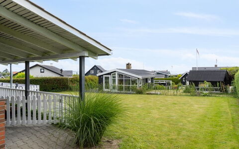 Diddi - 170M from the Sea: Wood, Home, Porch, Deck, Hardwood, Roof, Wood Stain, Wood Flooring, Eco Hotel
