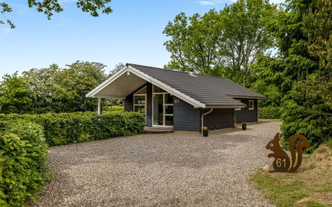 Jette - 30Km from the Sea: Thatching, Cottage, House, Roof, Home, Farmhouse, Hut, Estate, Village