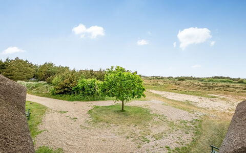 Wandrath - 2Km from the Sea: House, Roof, Home, Cottage, Shed, Garden Buildings, Siding, Yard, Log Cabin, Hut