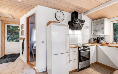 Hilde - 350M to the Fjord: Wood, Major Appliance, Kitchen, Flooring, Interior Design, Floor, Ceiling, Kitchen Appliance, Home, House