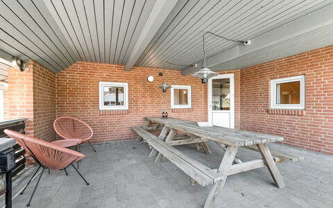 Aage - 1.7Km from the Sea: Cottage, Roof, Home, Slope, Hut, Siding