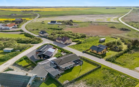 Mads - 400M from the Sea: Plain, Bird'S-Eye View, Landscape, Residential Area, House, Aerial Photography, Roof, Ecoregion, Land Lot, Rural Area