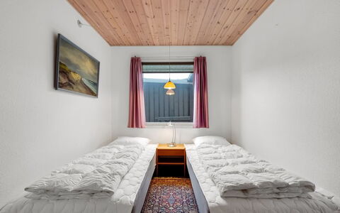Mads - 400M from the Sea: Bedroom, Bed, Wood, Bed Sheet, Bedding, Floor, Bed Frame, Ceiling, Home, Mattress