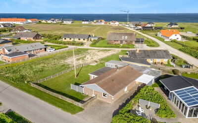 Mads - 400M from the Sea