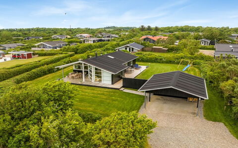 Gedda - from the Sea: Blue, Shrub, Cottage, Groundcover, Garden, Estate, Shade, Landscaping, Farmhouse, Eco Hotel