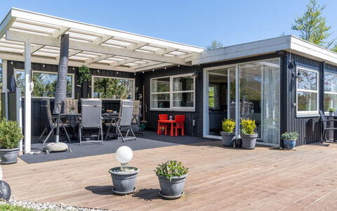 Ønd - 600M from the Sea: Furniture, Interior Design, Flooring, Floor, Ceiling, Room, Chair, Table, Apartment, Kitchen & Dining Room Table