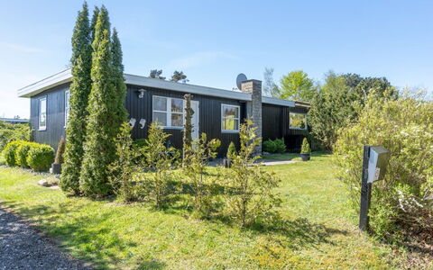 Ønd - 600M from the Sea: Furniture, Interior Design, Flooring, Floor, Ceiling, Room, Chair, Table, Apartment, Kitchen & Dining Room Table