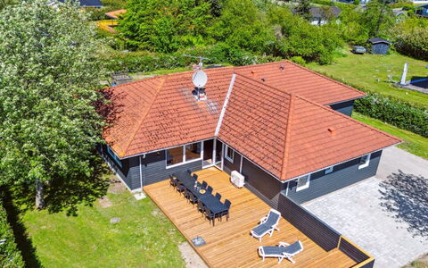 Eunice - 850M from the Sea: Thatching, Cottage, House, Roof, Home, Farmhouse, Hut, Estate, Village
