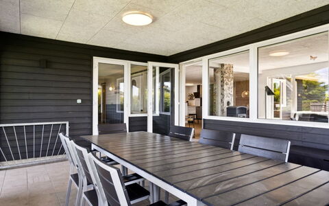 Eunice - 850M from the Sea: Thatching, Cottage, House, Roof, Home, Farmhouse, Hut, Estate, Village