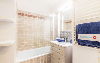 Accommodation:&nbsp;Caesar Domus 170.2