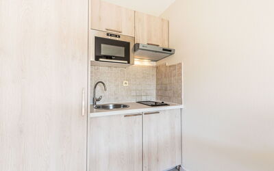Accommodation:&nbsp;Caesar Domus 170.2