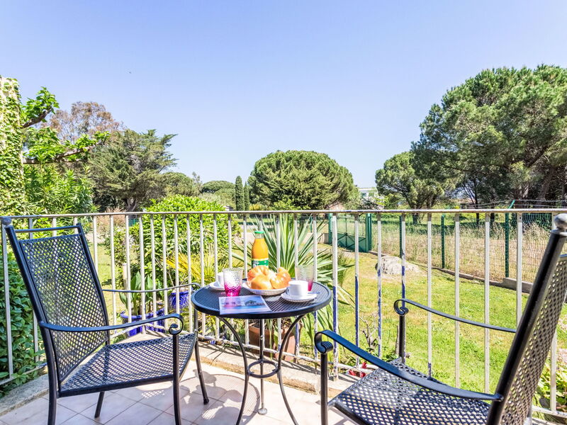 Accommodation:&nbsp;Caesar Domus 170.8