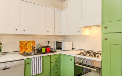Accommodation:&nbsp;Anna 667.2