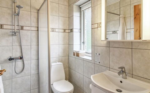 Rufina - 3.5Km from the Sea: Flooring, Plumbing Fixture, Floor, Bathroom, Interior Design, Bathroom Sink, Toilet, Sink, Toilet Seat, Plumbing