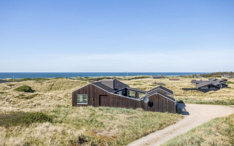 Carit - 450M from the Sea: Wood, Home, Porch, Deck, Hardwood, Roof, Wood Stain, Wood Flooring, Eco Hotel