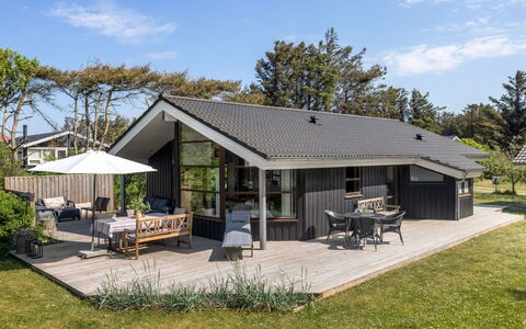 Everd - 300M from the Sea: Grass, Grassland, Landscape, Ecoregion, Plain, Plant Community, Land Lot, Outdoor Furniture, Prairie, Shrubland