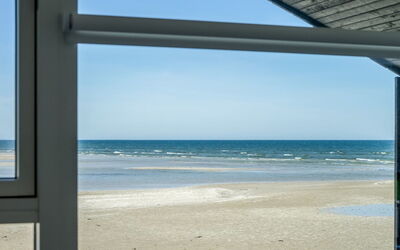 Eleanore - 25M from the Sea
