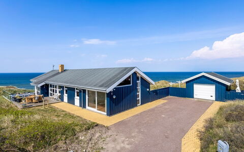 Aster - 150M from the Sea: Grass, Grassland, Land Lot, Cottage, Rural Area, Meadow, Garden Buildings, Garden, Shed
