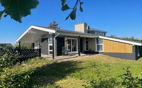 Hansen - 600M from the Sea: Home, House, Roof, Land Lot, Cottage, Estate, Shade, Farmhouse, Siding, Porch
