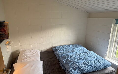 Hansen - 600M from the Sea: Bedroom, Wood, Floor, Bed, Flooring, Furniture, Bed Sheet, Interior Design, Bedding, Room
