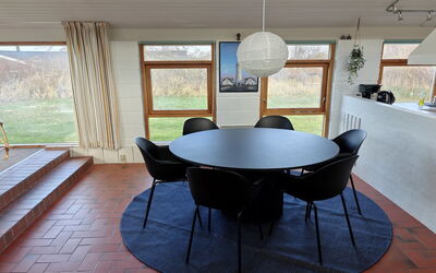 Hansen - 600M from the Sea