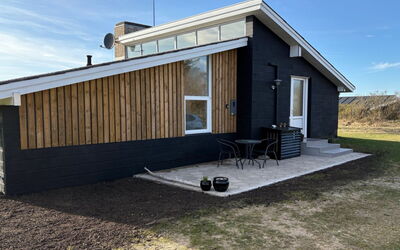 Hansen - 600M from the Sea