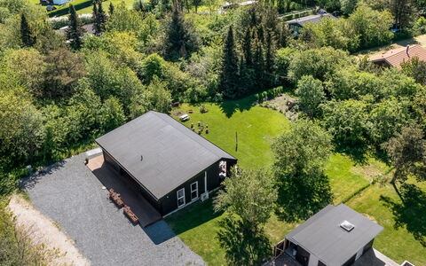Melina - 900M to the Fjord: Blue, Shrub, Cottage, Groundcover, Garden, Estate, Shade, Landscaping, Farmhouse, Eco Hotel