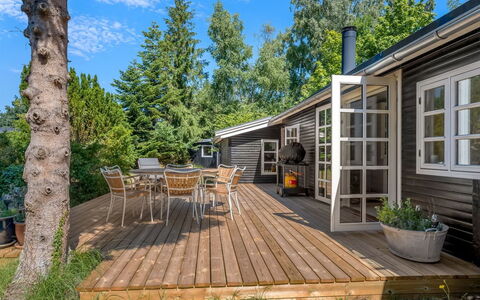 Synnöve - 350M from the Sea: Wood, Home, Cottage, House, Door, Porch, Deck, Hardwood, Siding, Wood Stain