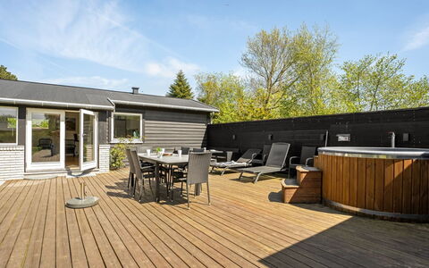 Selve - 600M from the Sea: Wood, Home, Porch, Deck, Hardwood, Roof, Wood Stain, Wood Flooring, Eco Hotel