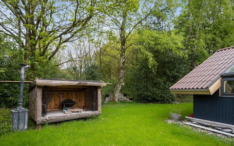 Fenna - 30Km from the Sea: Home, Cottage, Porch, Hardwood, Siding, Deck, Shade, Plank, Estate, Garden Buildings