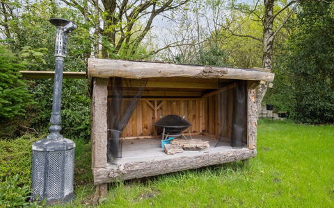 Fenna - 30Km from the Sea: Grass, Grassland, Landscape, Ecoregion, Plain, Plant Community, Land Lot, Outdoor Furniture, Prairie, Shrubland