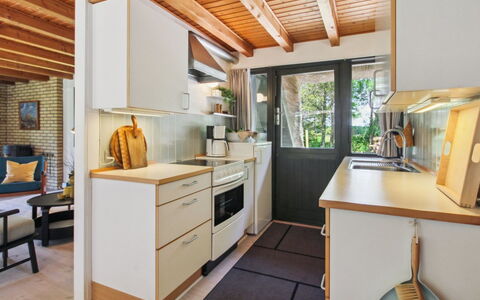 Kersta - 3.3Km from the Sea: Countertop, Wood, Furniture, Kitchen, Interior Design, Flooring, Cabinetry, Floor, Kitchen Appliance, Plumbing Fixture