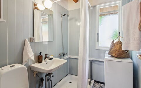 Kersta - 3.3Km from the Sea: Bathroom, Plumbing Fixture, Wall, Interior Design, Bathroom Sink, Flooring, Floor, Sink, Toilet, Plumbing