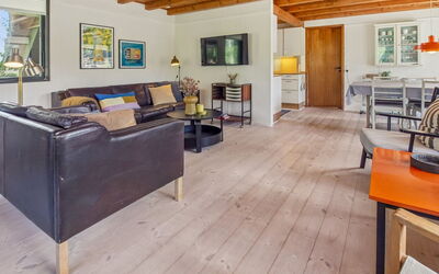 Kersta - 3.3Km from the Sea