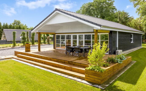 Skip - 300M to the Fjord: Furniture, Interior Design, Flooring, Floor, Ceiling, Room, Chair, Table, Apartment, Kitchen & Dining Room Table