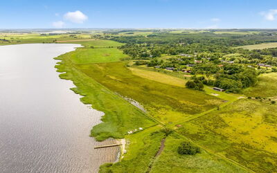 Skip - 300M to the Fjord