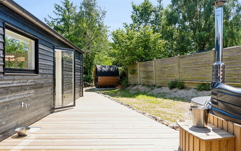 Lonneke - 450M from the Sea