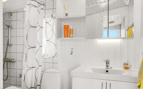 Senija - 334M from the Sea: Interior Design, Plumbing Fixture, Bathroom Sink, Flooring, Sink, Bathroom, Floor, Tap, Plumbing, Lighting