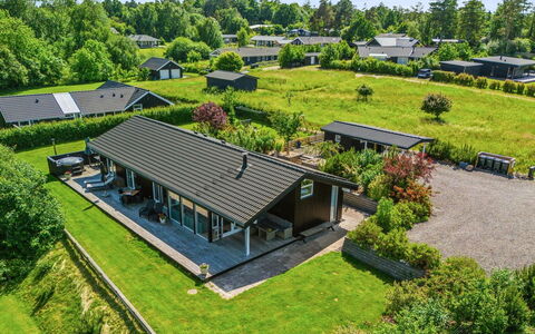 Tuulikki - 100M from the Sea: Mountainous Landforms, Mountain, Hill, Mountain Range, Hill Station, Human Settlement, Urban Design, Alps, Valley, Summit