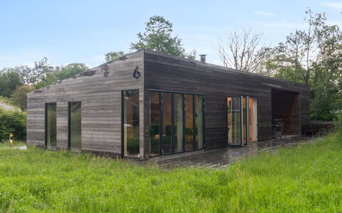 Zezilie - 500M from the Sea: Roof, Cottage, Home, Shade, Siding, Farmhouse, Porch, Outdoor Structure, Garden Buildings