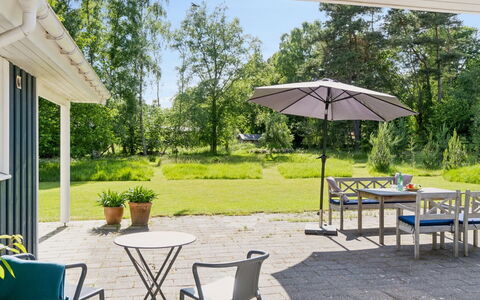 Launo - 1.1Km to the Fjord: Estate, Shade, Driveway, Farmhouse