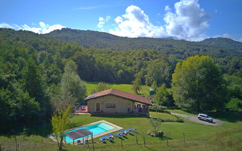 Casetta Verde: Cloud, Sky, Plant, Mountain, Property, Ecoregion, Natural Landscape, Tree, Natural Environment, Highland