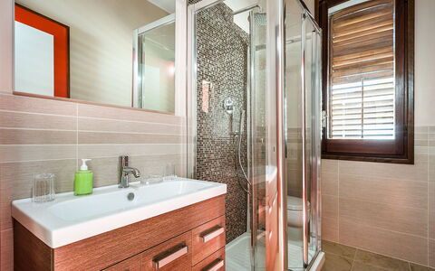 Villa Cornino: Mirror, Tap, Plumbing Fixture, Building, Property, Bathroom Cabinet, Sink, Wood, Bathroom, Cabinetry