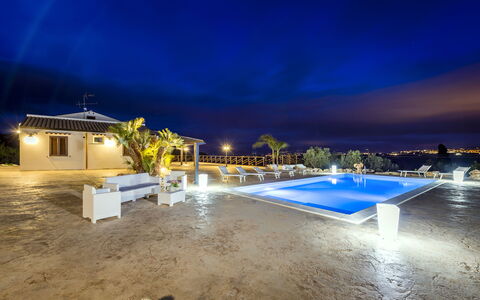 Villa Alcamo: Water, Sky, Blue, Cloud, Azure, Swimming Pool, Building, Landscape, Horizon, Arecales