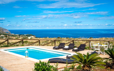 Villa Azzurra: Sky, Water, Cloud, Property, Plant, Furniture, Blue, Building, Azure, Swimming Pool