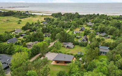Karlene - 300M from the Sea