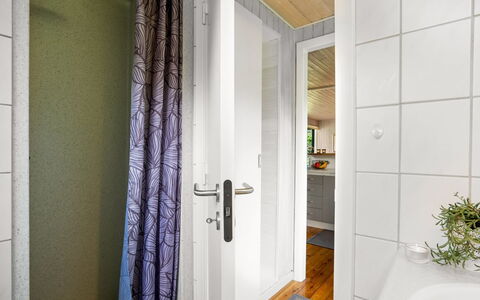 Bosse - from the Sea: Wall, Flooring, Floor, Wood, Interior Design, Plumbing Fixture, Ceiling, Room, Door, Bathroom