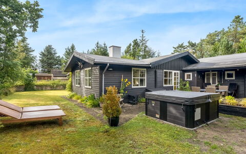 Ellinore - from the Sea: Roof, House, Home, Cottage, Siding, Estate, Driveway, Garden Buildings, Yard, Shed
