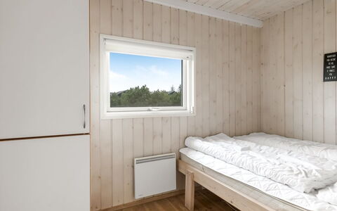 Juris - 950M from the Sea: Wood, Floor, Bedroom, Plank, Hardwood, Wood Stain, Bedding, Bed, Bed Sheet, Wood Flooring